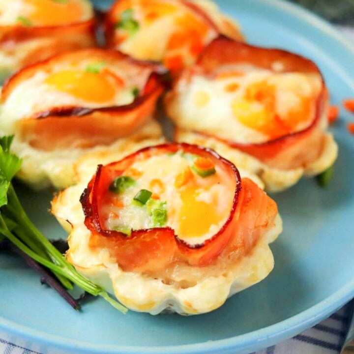 air fryer bacon and egg cups thumbnail picture.