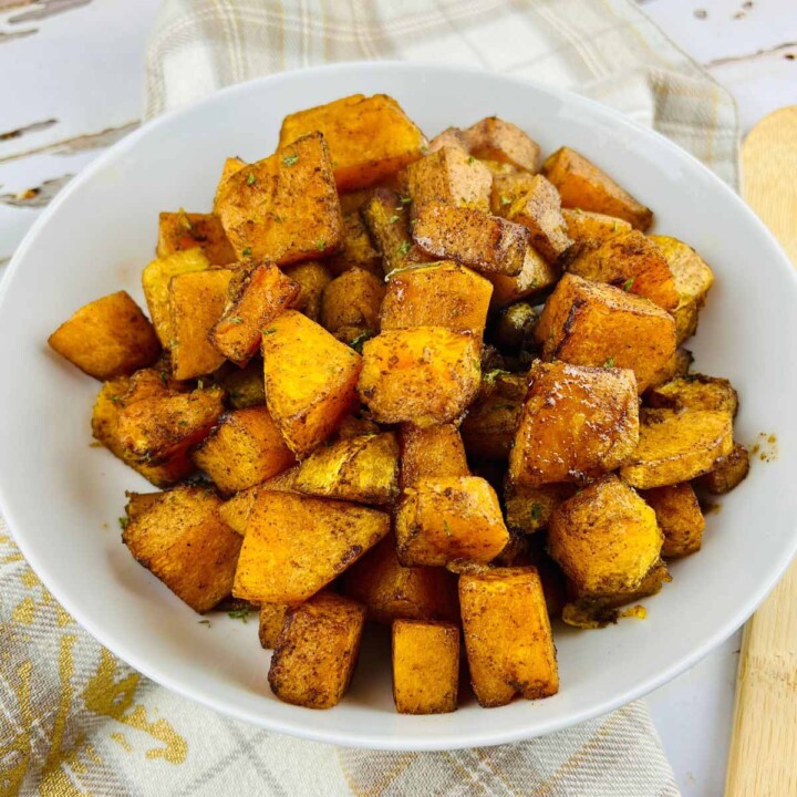 air fryer butternut squash thumbnail picture.