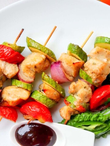 Thumbnail of broiled chicken kabobs.