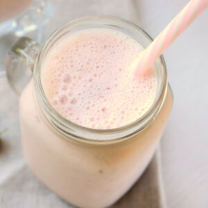 coconut berry smoothie thumbnail picture.
