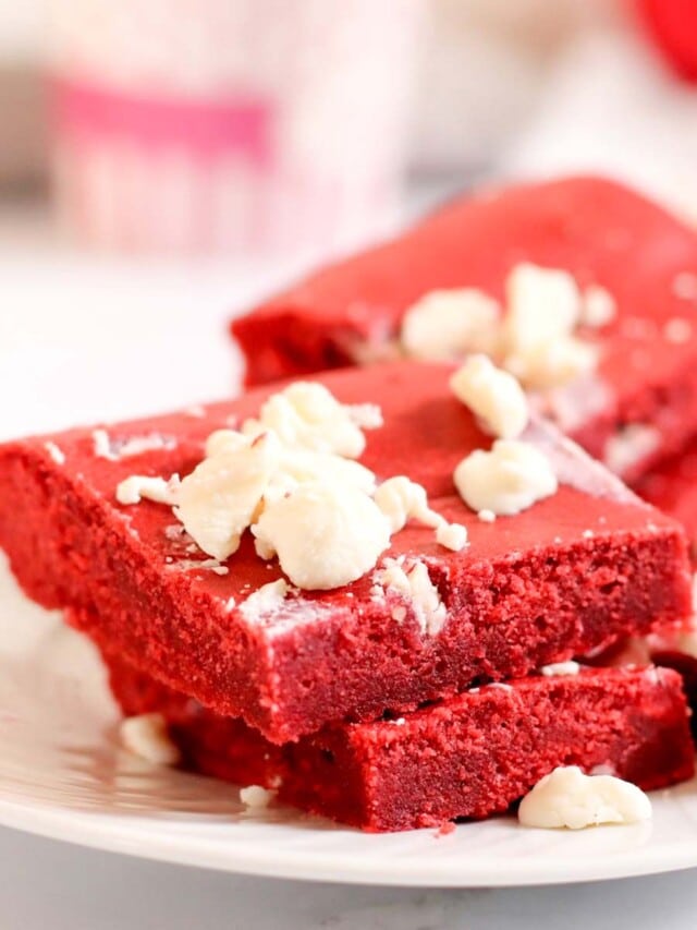 Skinny Red Velvet Cookie Bars: Semi-Homemade Valentine's Day Treat!