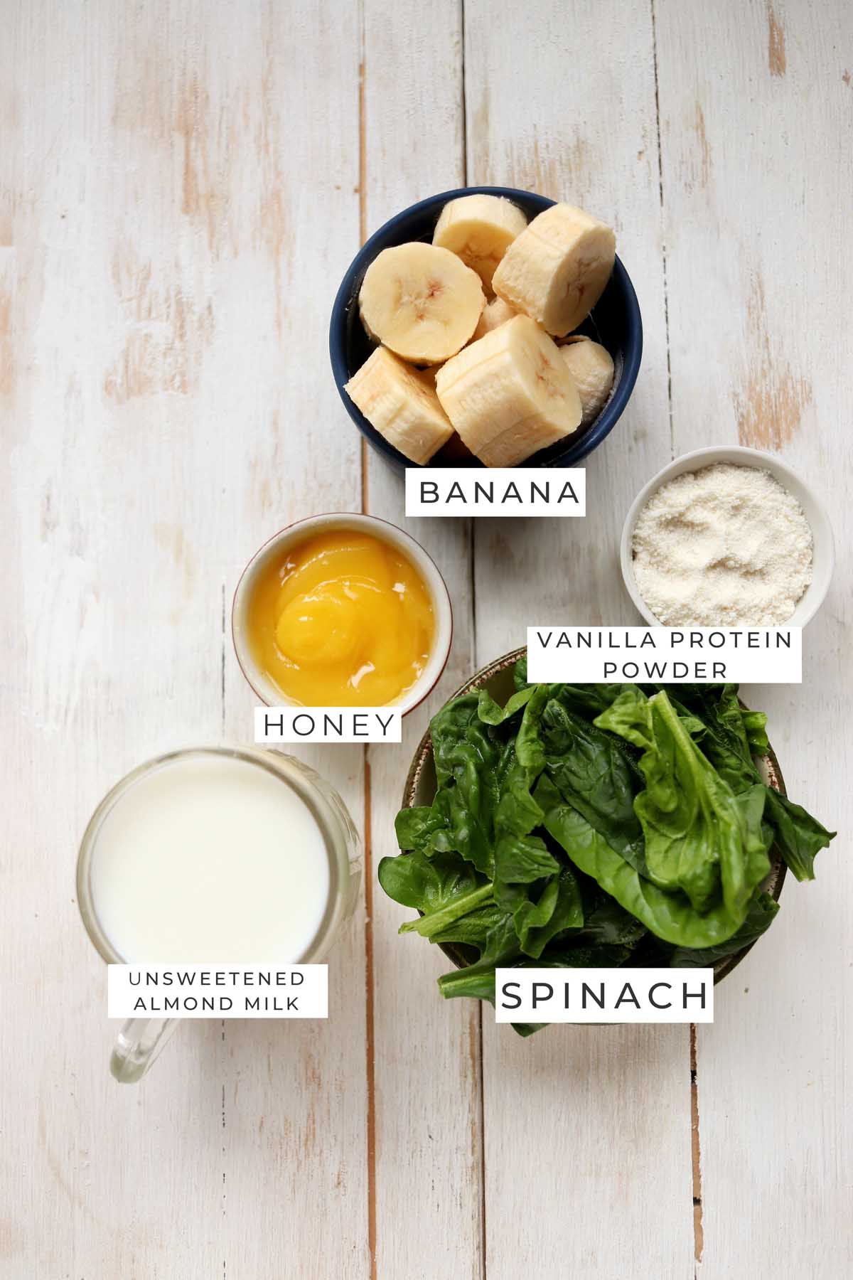 Labeled ingredients for the green smoothie.