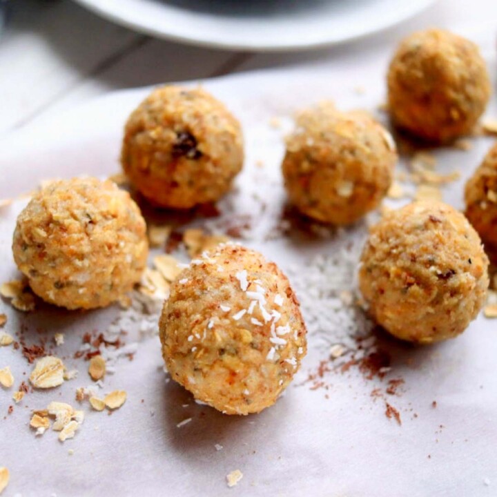 healthy oatmeal bites thumbnail picture.
