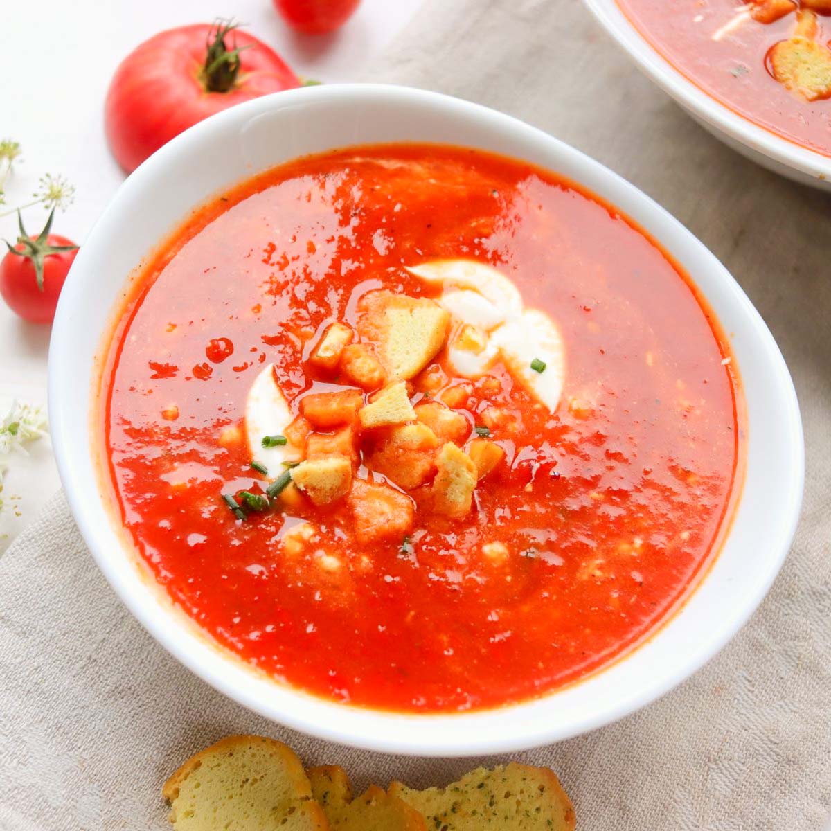 Thumbnail of low calorie red pepper and tomato soup.