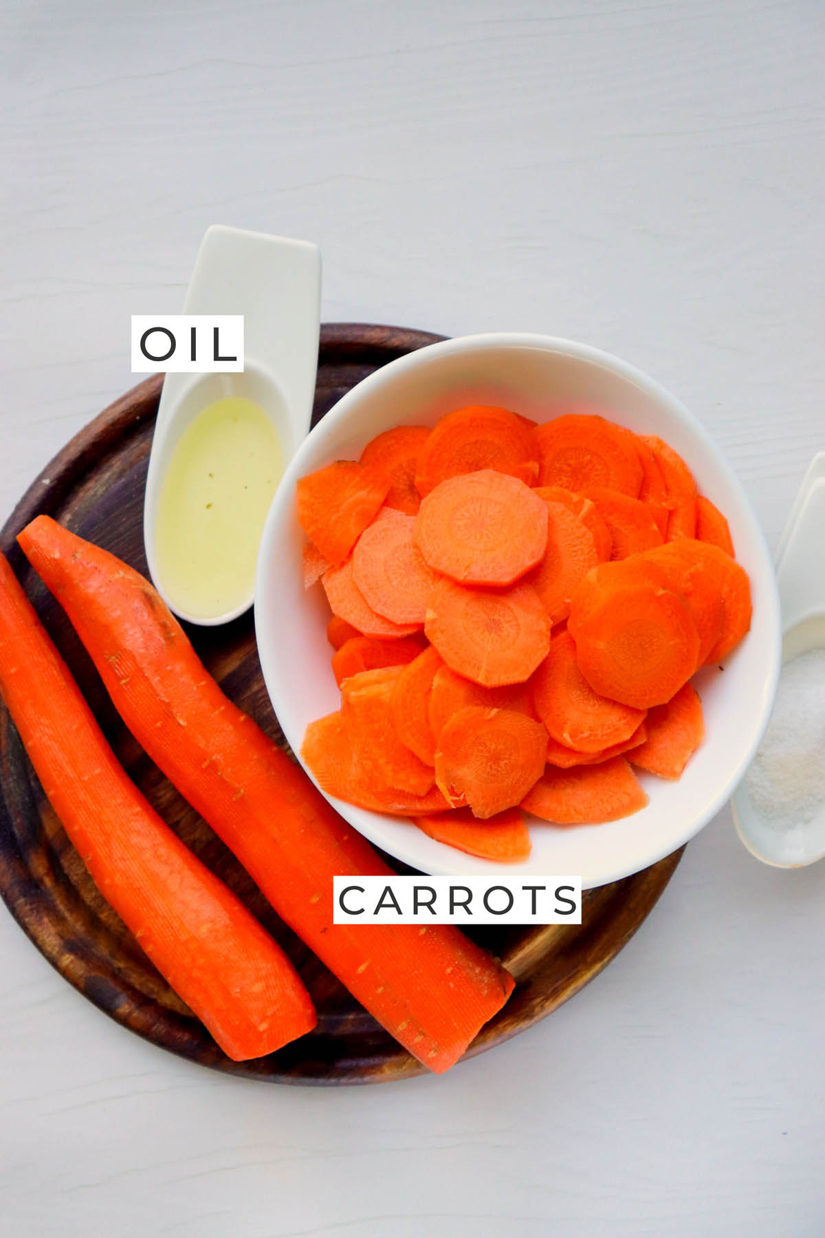 Labeled ingredients for the carrot chips.