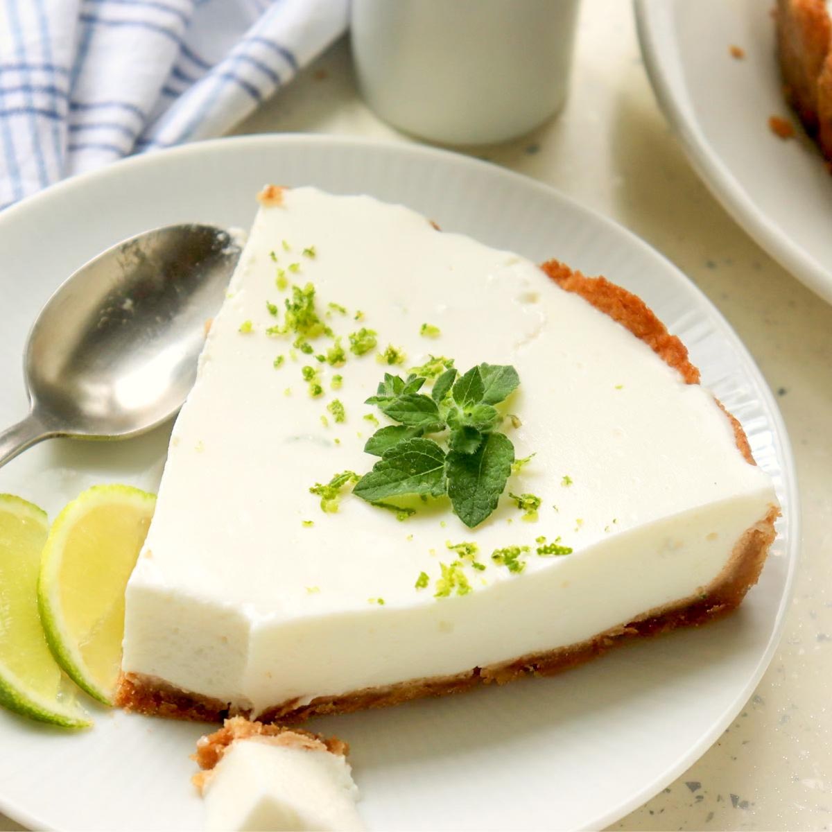 healthy key lime pie thumbnail picture.