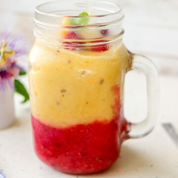 Thumbnail of raspberry pineapple smoothie.