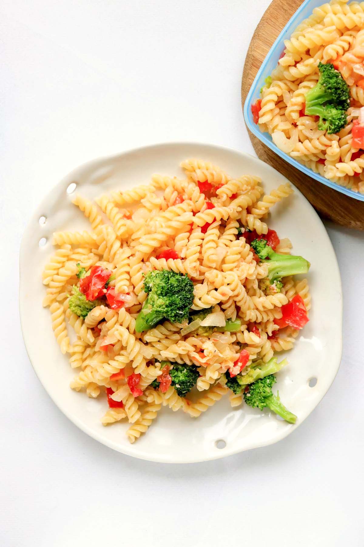 Pasta salad on two plates.