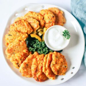 air fryer corn fritters thumbnail picture.
