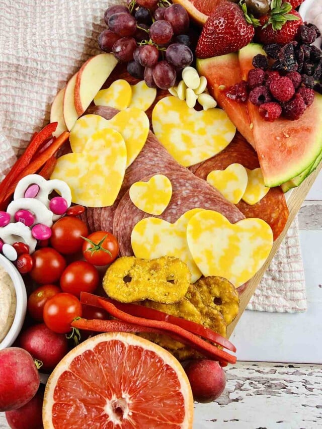 Valentine's Charcuterie Board: Romantic and Delicious!