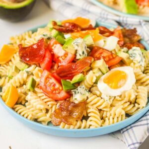 blue cheese pasta salad thumbnail picture.
