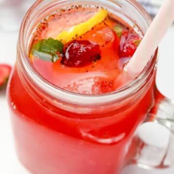 top view of tea lemonade.