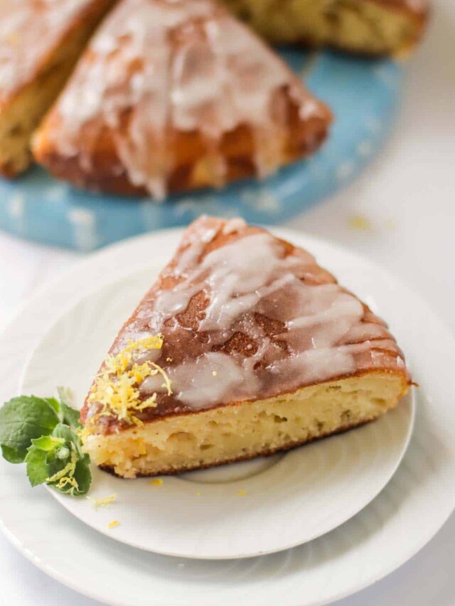 Zesty Low-Cal Lemon Cake: A Delightful Citrus Dessert Treat!