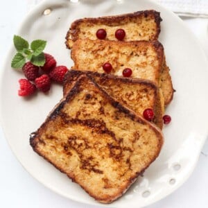 Thumbnail of low calorie French toast.