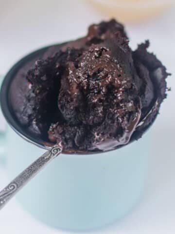 Thumbnail of low calorie mug cake.