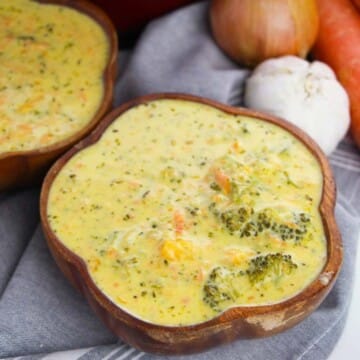 Thumbnail of low calorie broccoli cheddar soup.