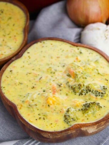 Thumbnail of low calorie broccoli cheddar soup.