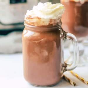 Thumbnail of low calorie hot chocolate.