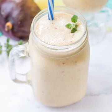 Thumbnail of low calorie mango pineapple smoothie.