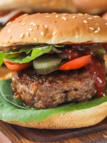 Thumbnail of low calorie turkey burgers.