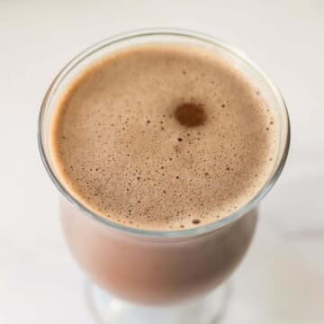 Thumbnail of low calorie chocolate milk.